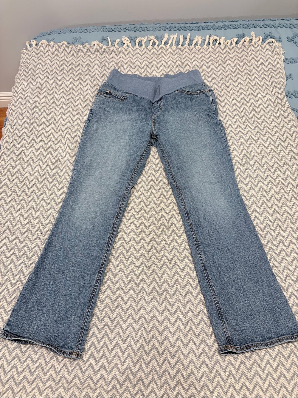 Vintage Y2K Old Navy Maternity Flare Jeans Size Medium Ankle SPR04